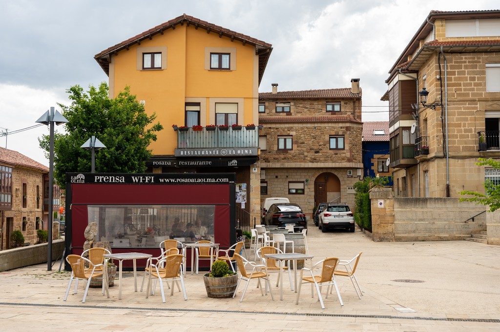 POSADA LA OLMA Polientes Valderredible Cantabria Alojamiento Bar Restaurante desde 1992